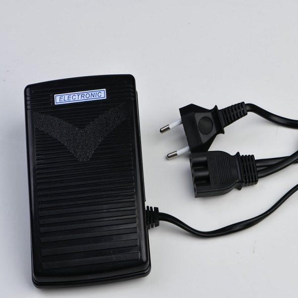 چرخ خیاطی جانتک مدل JANOME-K500 سفید - تصویر 4